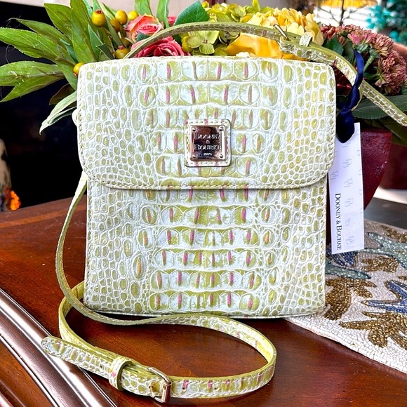 Brand New Dooney & Bourke Crocodile Embossed Leather Green Crossbody Purse - Picture 16 of 16